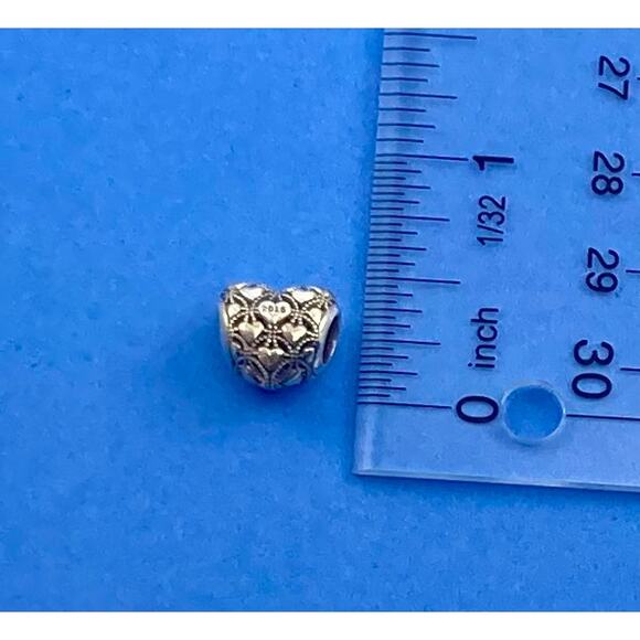 Limited edition Pandora Club 2016 ALE heart charm - Picture 3 of 3
